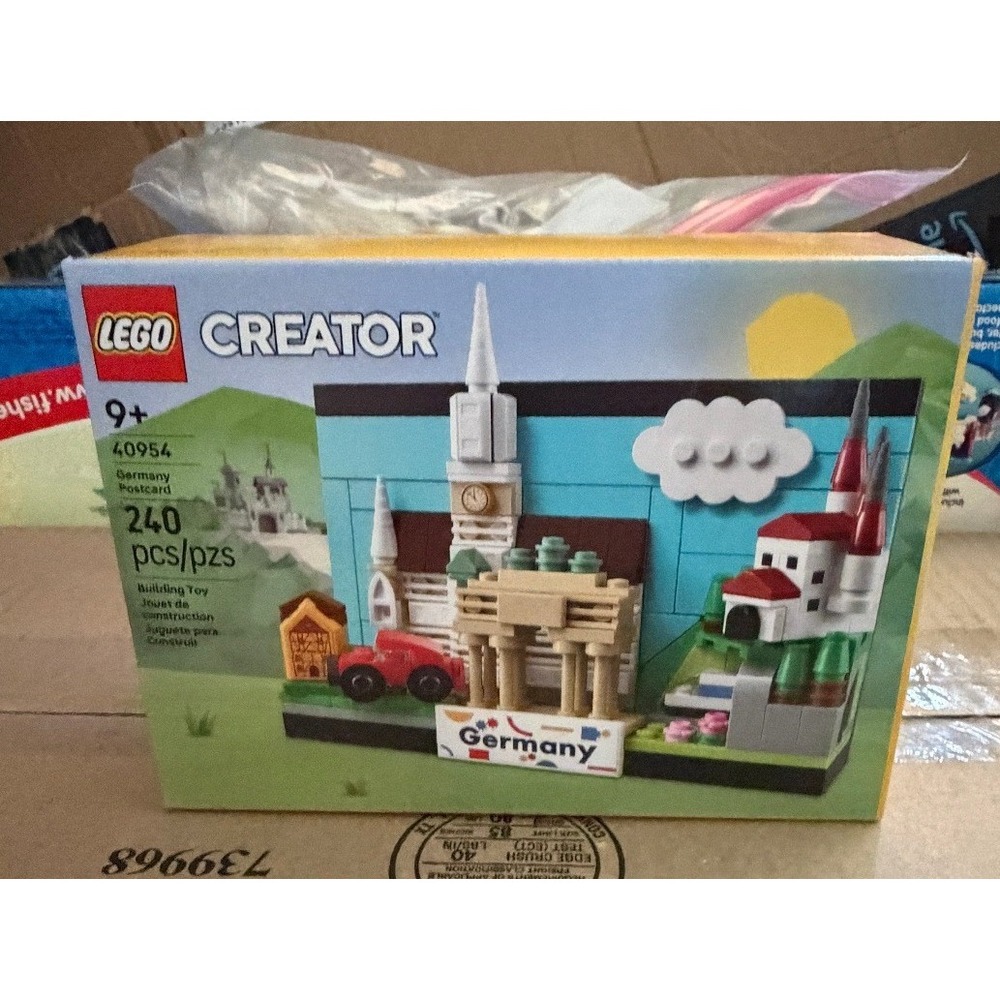Lego Creator Postcard Germany Building Set (NWT) 40954